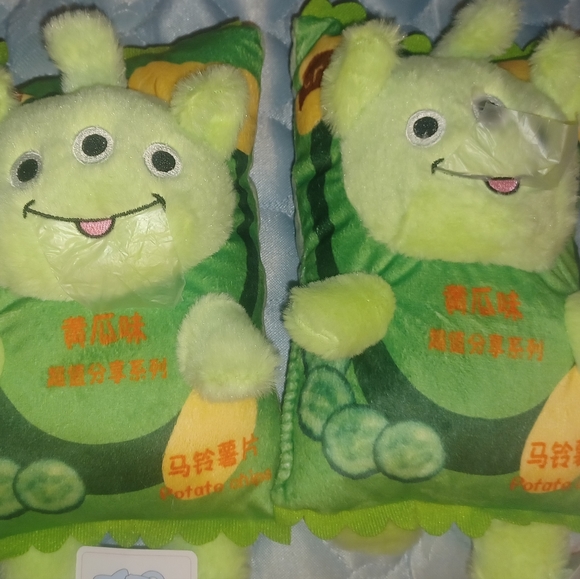 ALIEN POTATOE CHIPS PLUSH DUO - Picture 3 of 4